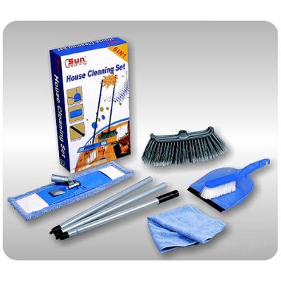 Takarítókészlet
1x mop
1x seprű (partvis)
1x kéziseprű
1x PVC kislapát + törlőkendő